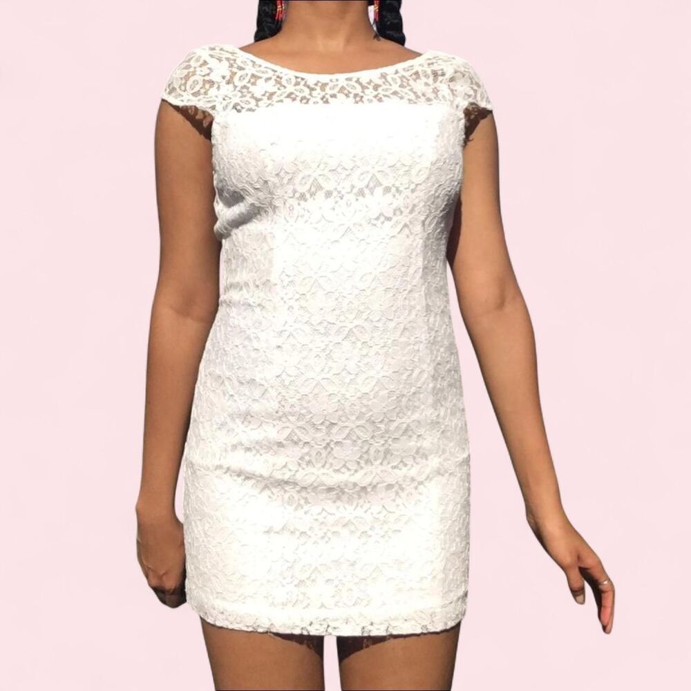 Open back lace graduation dress